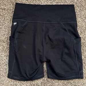Fabletics 6” biker shorts
